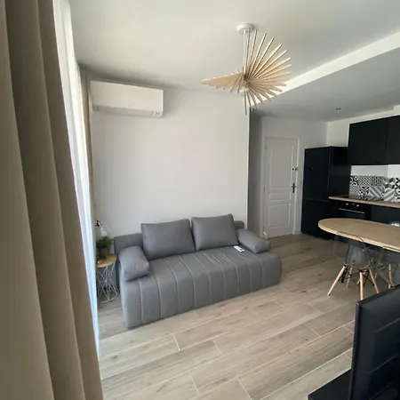 Magnifique T2 37m2 Centre Vue Au Bord De La Neuf 4 Couchages Balcon Parking Privé Fermé Clim Wifi Ajaccio (Corsica)