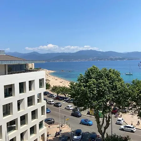 Magnifique T2 37m2 Centre Vue Au Bord De La Neuf 4 Couchages Balcon Parking Prive Ferme Clim Wifi אז'אקסיו