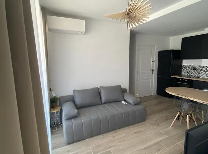Magnifique T2 37m2 Centre Vue Au Bord De La Neuf 4 Couchages Balcon Parking Privé Fermé Clim Wifi Ajaccio (Corsica)